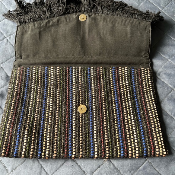 Nighttime Taj Clutch - Picture 4 of 5